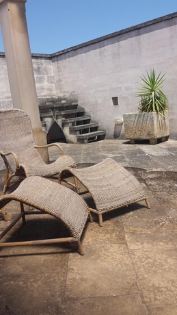 Imagen de la piscina del Casa de Huéspedes Il Nido Salentino. Foto 19