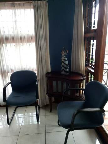 Imagen general del Casa de Huéspedes Kembang. Foto 11