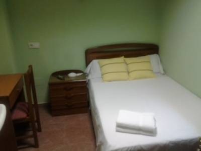 Imagen de la habitación del Casa de Huéspedes La Asturiana. Foto 2