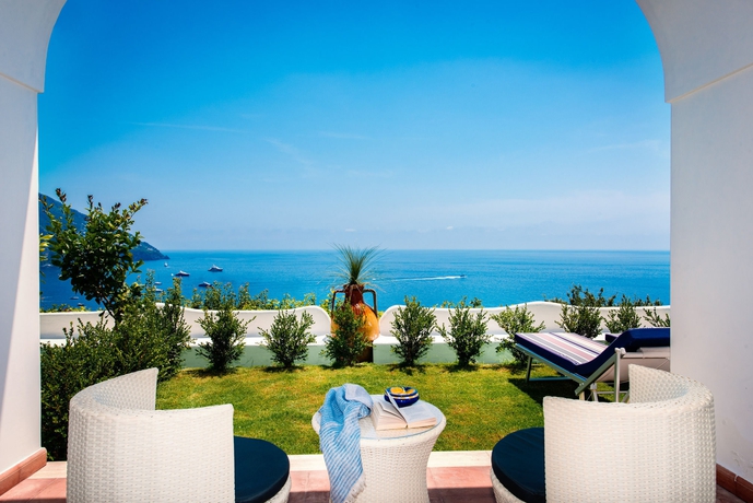 Imagen de los exteriores del Casa de Huéspedes La Casa Di Peppe Guest House and Villa. Foto 14