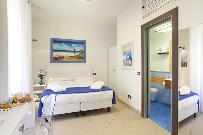 Imagen de la habitación del Casa de Huéspedes La Piazzetta, Sorrento. Foto 3