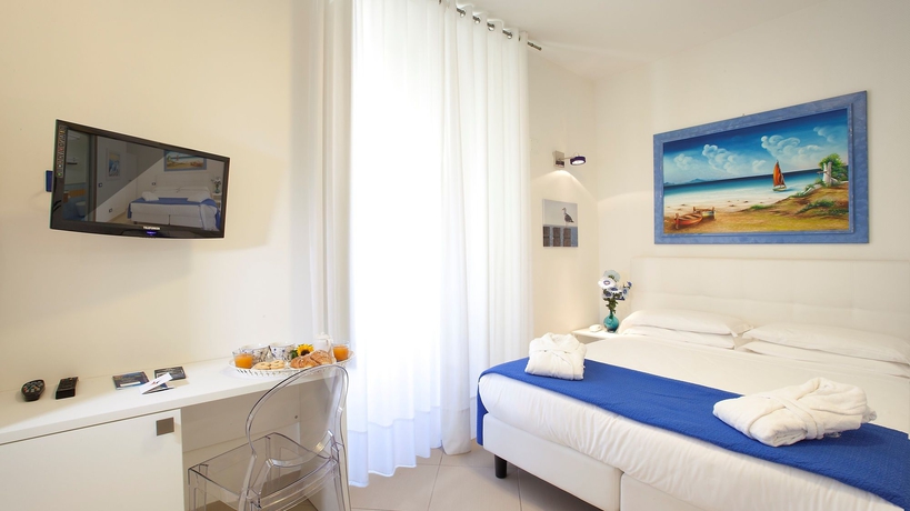 Imagen de la habitación del Casa de Huéspedes La Piazzetta, Sorrento. Foto 4