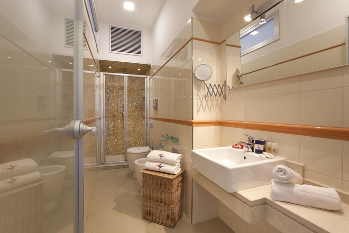 Imagen de la habitación del Casa de Huéspedes La Piazzetta, Sorrento. Foto 6