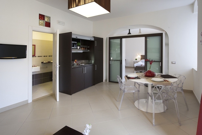 Imagen de los interiores del Casa de Huéspedes La Piazzetta, Sorrento. Foto 15