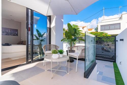 Imagen de los exteriores del Casa de Huéspedes La Vega de Ciudad Jardín Suites. Foto 20