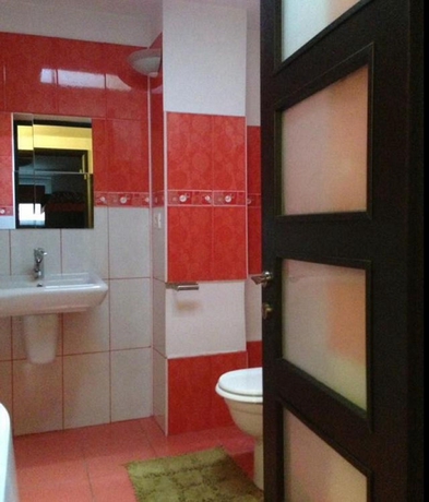 Imagen de la habitación del Casa de Huéspedes La Vila Maria, Bucarest. Foto 4