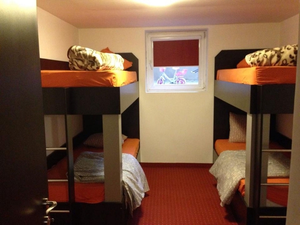 Imagen de la habitación del Casa de Huéspedes La Vila Maria, Bucarest. Foto 8