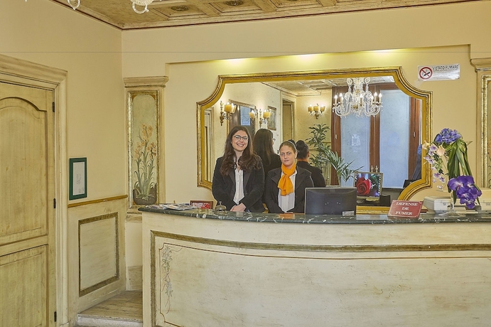 Imagen de los interiores del Casa de Huéspedes Locanda Del Gagini. Foto 19