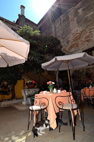 Imagen del bar/restaurante del Casa de Huéspedes Locanda La Corte, Venecia. Foto 2