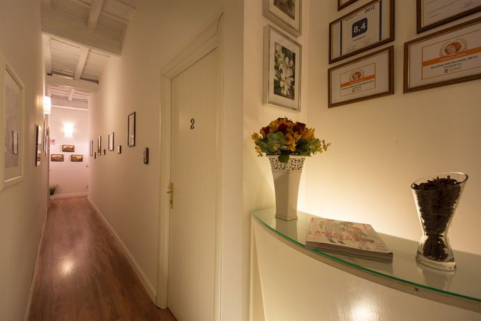 Imagen de los interiores del Casa de Huéspedes Magenta Collection Cancello. Foto 15