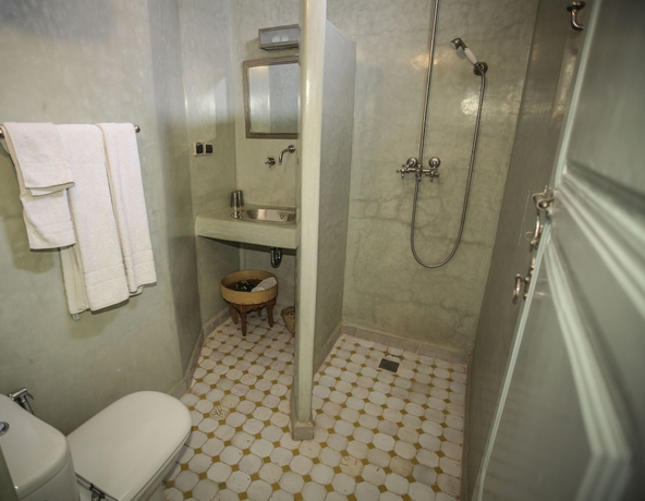 Imagen de la habitación del Casa de Huéspedes Maison D'h&ocirc;tes Dar Farhana. Foto 13