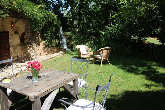 Imagen de los exteriores del Casa de Huéspedes Molinos De Fuenteheridos. Foto 2