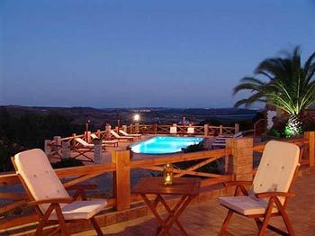 Imagen de la piscina del Casa de Huéspedes Monte Da Bravura Green Resort. Foto 14