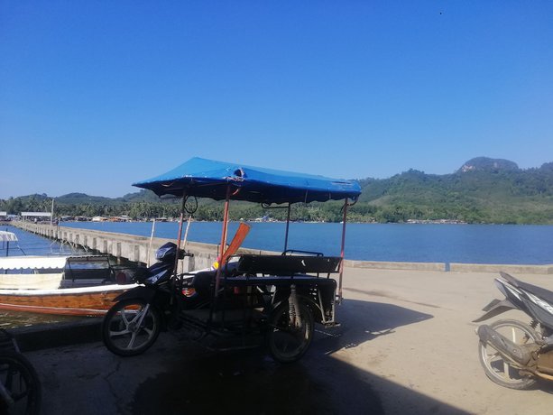 Imagen de los exteriores del Casa de Huéspedes Mookboonchu Guesthouse ,Kohmook Trang. Foto 18