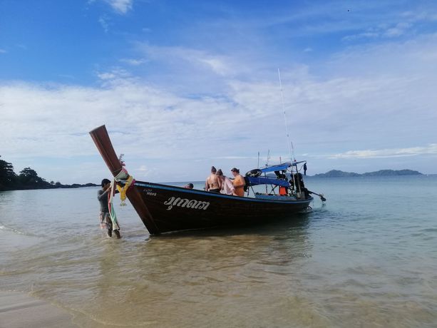 Imagen de los exteriores del Casa de Huéspedes Mookboonchu Guesthouse ,Kohmook Trang. Foto 19