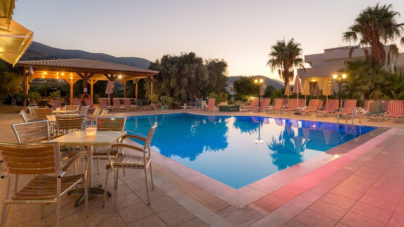 Imagen de la piscina del Casa de Huéspedes Newcastle Studios. Foto 18