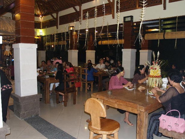 Imagen del bar/restaurante del Casa de Huéspedes OYO 482 Anika Guest House. Foto 3