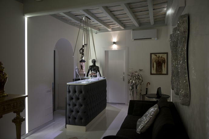 Imagen de los interiores del Casa de Huéspedes Pantheon Relais. Foto 16