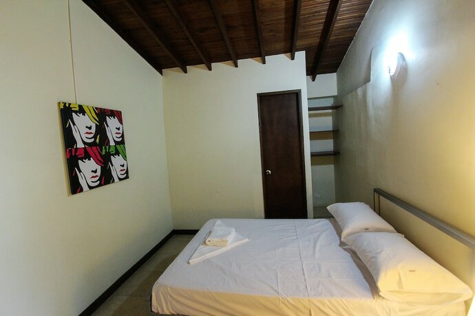 Imagen de la habitación del Casa de Huéspedes Poblado, MEDELLIN. Foto 12
