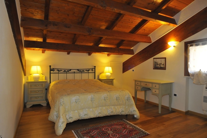 Imagen de la habitación del Casa de Huéspedes Quart&eacute; Say&agrave;l. Foto 12