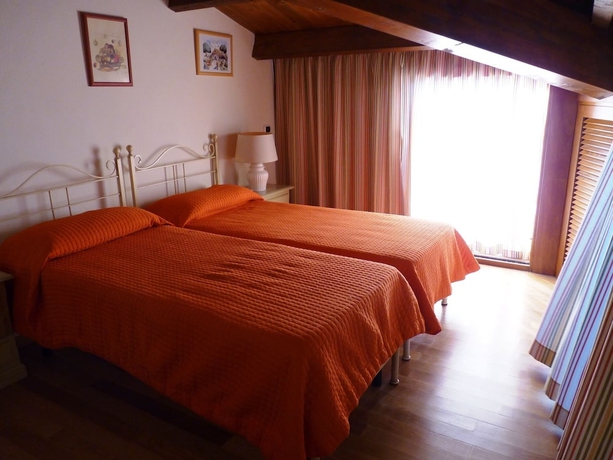 Imagen de la habitación del Casa de Huéspedes Quart&eacute; Say&agrave;l. Foto 15