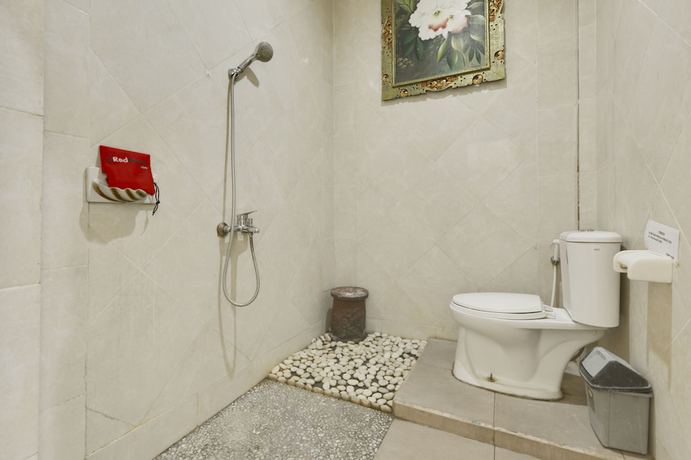 Imagen de la habitación del Casa de Huéspedes RedDoorz near Stadion Kompyang Sujana Bali. Foto 7