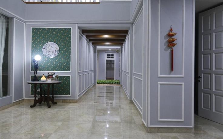 Imagen de los interiores del Casa de Huéspedes Reddoorz Premium Near Rs Pondok Indah. Foto 19