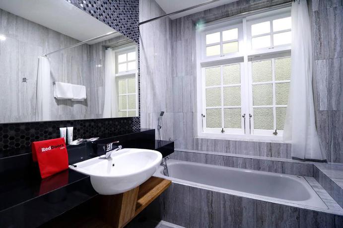 Imagen de la habitación del Casa de Huéspedes Reddoorz Premium Near Rs Pondok Indah. Foto 18