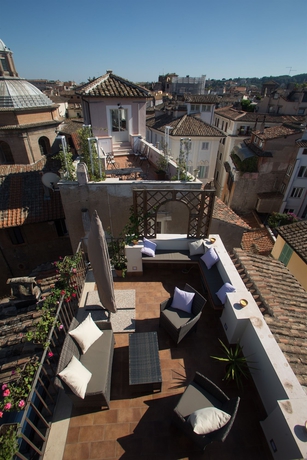 Imagen de los exteriores del Casa de Huéspedes Relais Arco Della Pace. Foto 14