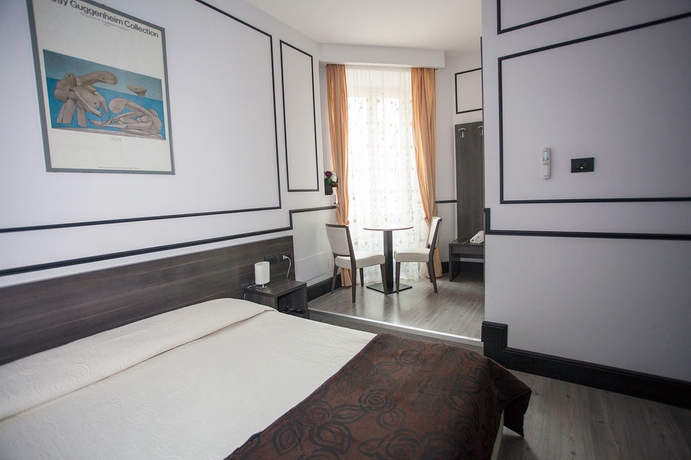 Imagen de la habitación del Casa de Huéspedes Royal Suite Du Vatican. Foto 12