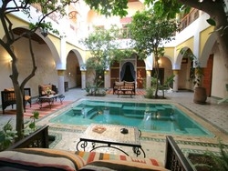 Imagen de la piscina del Casa de Huéspedes Sakkan. Foto 9