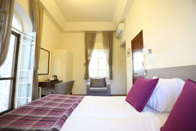 Imagen de la habitación del Casa de Huéspedes Scots House Hotel. Foto 8