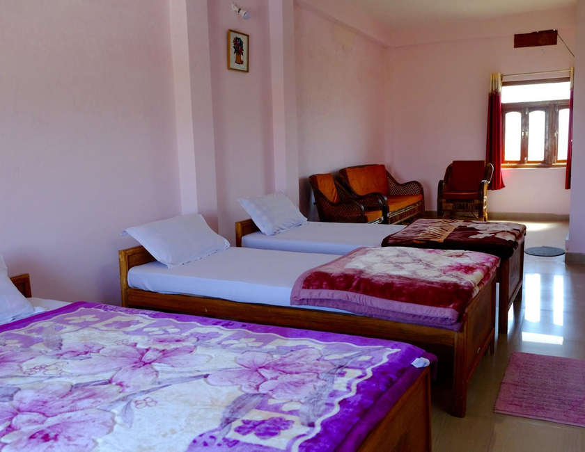 Imagen general del Casa de Huéspedes Suma, Bodhgaya. Foto 15