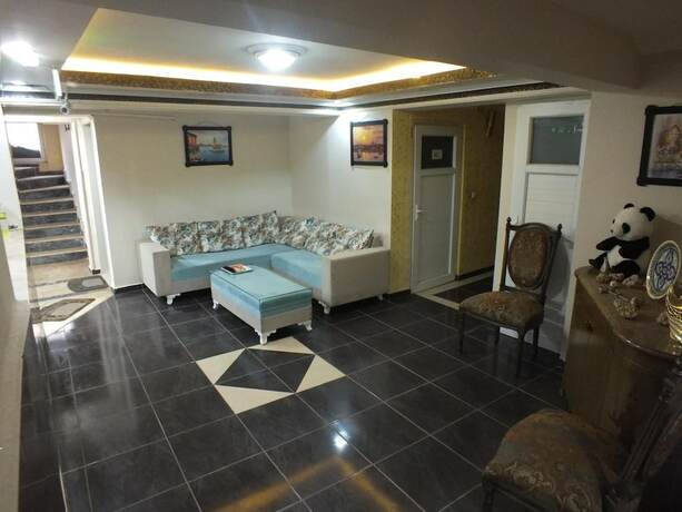 Imagen general del Casa de Huéspedes Uyar Palace. Foto 4