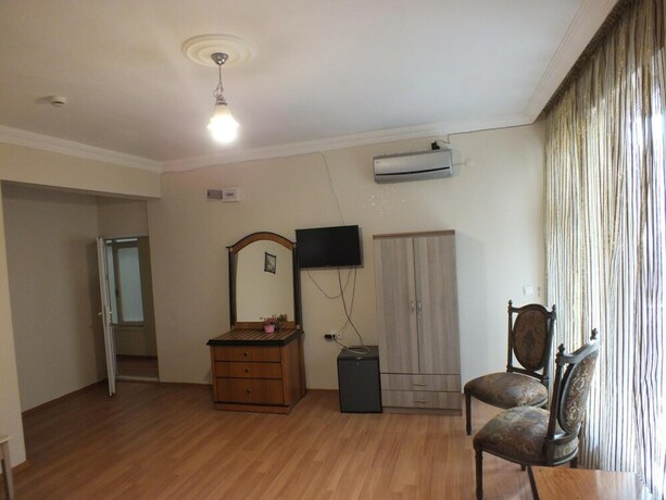 Imagen de la habitación del Casa de Huéspedes Uyar Palace. Foto 21