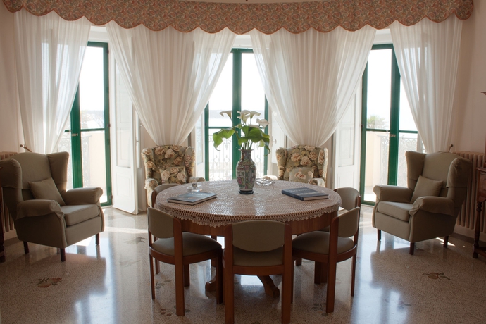 Imagen de los interiores del Casa de Huéspedes Villa La Meridiana - Caroli Hotels. Foto 12
