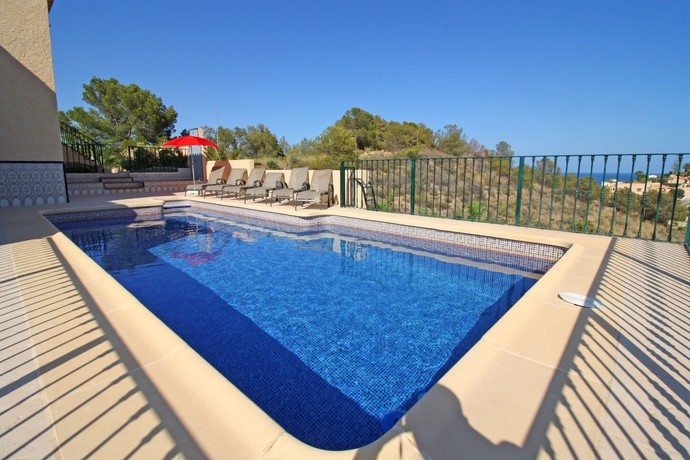 Imagen de la piscina del Casa de Huéspedes Villas Costa Calpe - Pineda. Foto 19