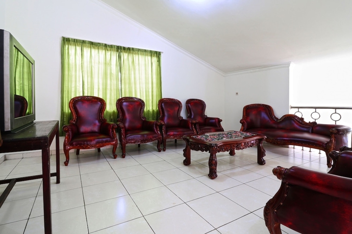 Imagen de los interiores del Casa de Huéspedes Wisma Lamida 2 Syariah. Foto 19