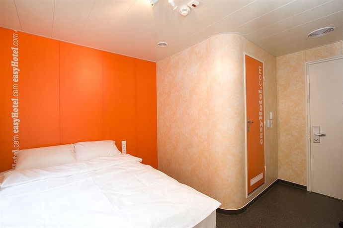 Imagen de la habitación del Casa de Huéspedes easyHotel Budapest Oktogon. Foto 9