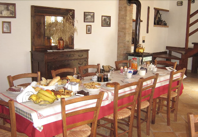 Imagen del bar/restaurante del Finca Rústica Agriturismo C&agrave; Trinch&egrave;. Foto 2