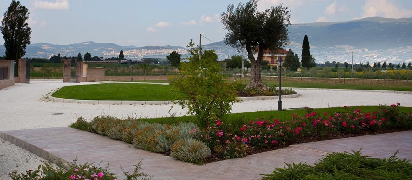 Imagen general del Finca Rústica Agriturismo Le Rondini Di Francesco Di Assisi. Foto 3