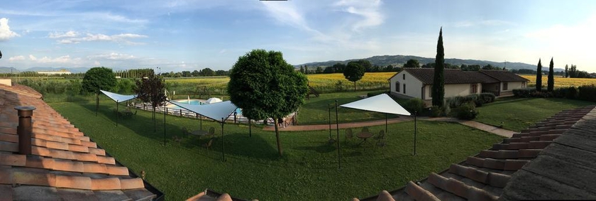 Imagen general del Finca Rústica Agriturismo Le Rondini Di Francesco Di Assisi. Foto 4