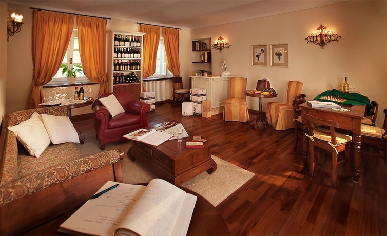 Imagen de los interiores del Finca Rústica Agriturismo Marcarini. Foto 14