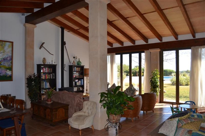 Imagen de los interiores del Finca Rústica Agroturisme Na Martina. Foto 15