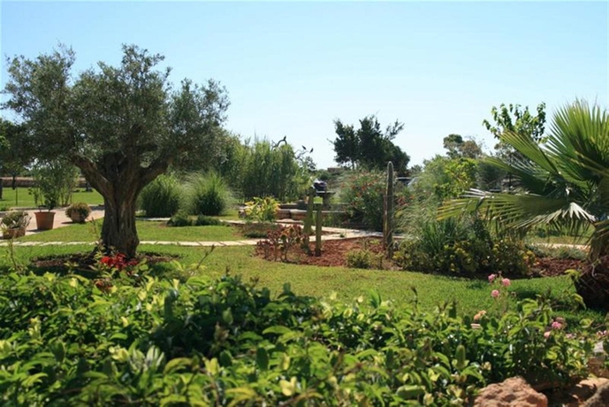 Imagen de los exteriores del Finca Rústica Agroturisme Na Martina. Foto 11