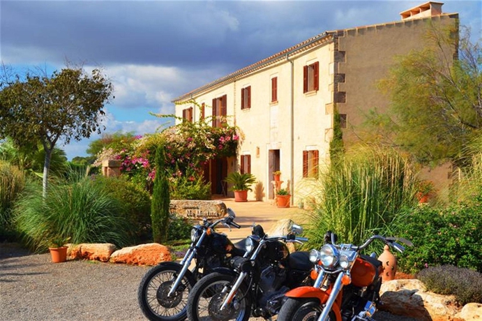 Imagen de los exteriores del Finca Rústica Agroturisme Na Martina. Foto 12