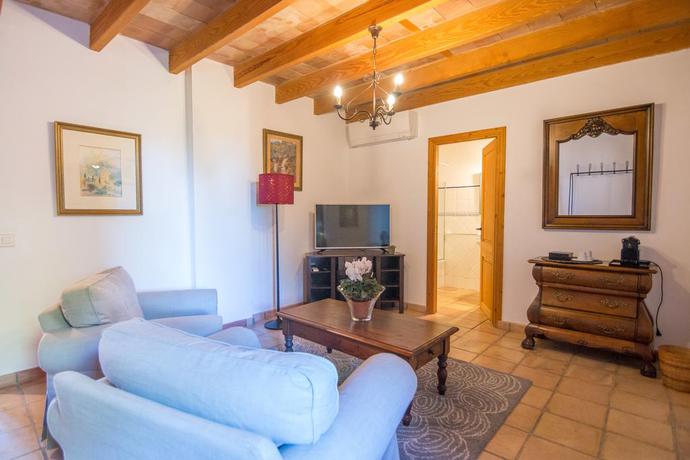 Imagen de los interiores del Finca Rústica Agroturismo Petit Hotel Son Perdiu - Adults Only. Foto 9