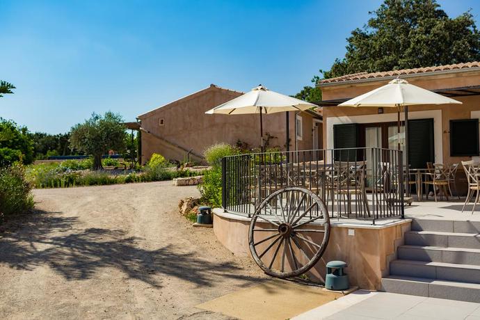 Imagen de los exteriores del Finca Rústica Agroturismo Ses Vistes. Foto 7