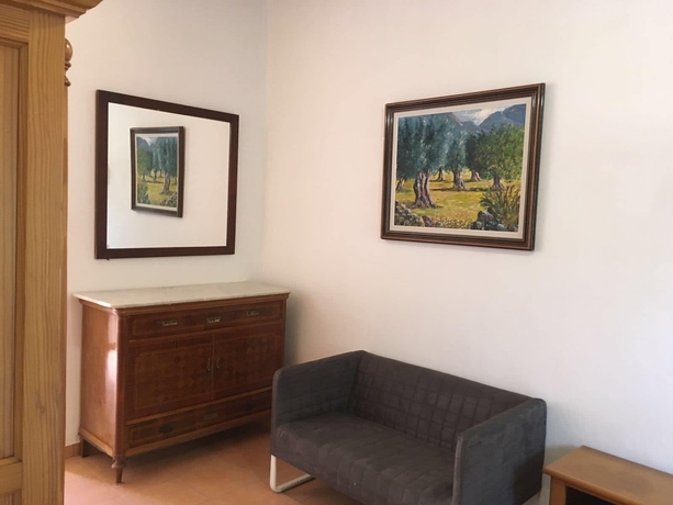 Imagen de los interiores del Finca Rústica Binibasa. Foto 11