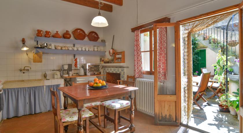 Imagen de los interiores del Finca Rústica Can Busquets. Foto 5